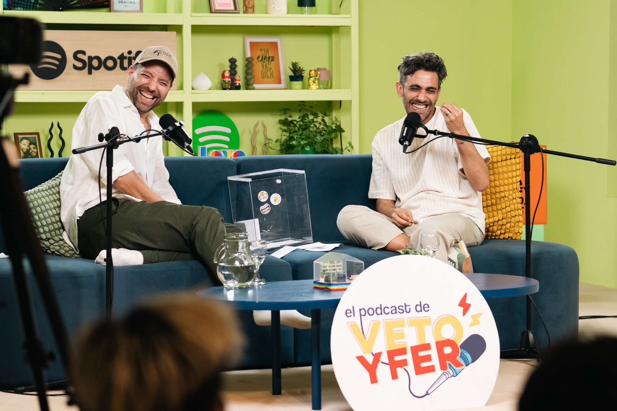 Veto y Fer grabando su podcast en Casa Spotify